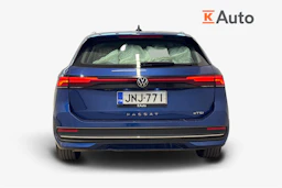 sininen Volkswagen Passat 2024 kuva 4.