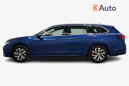 sininen Volkswagen Passat 2024 kuva 7.
