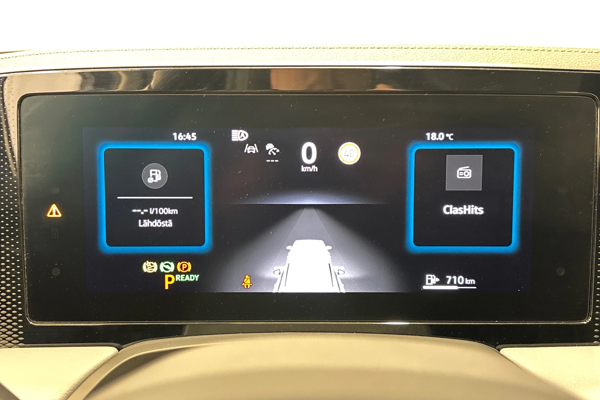 sininen Volkswagen Passat 2024 kuva 21.