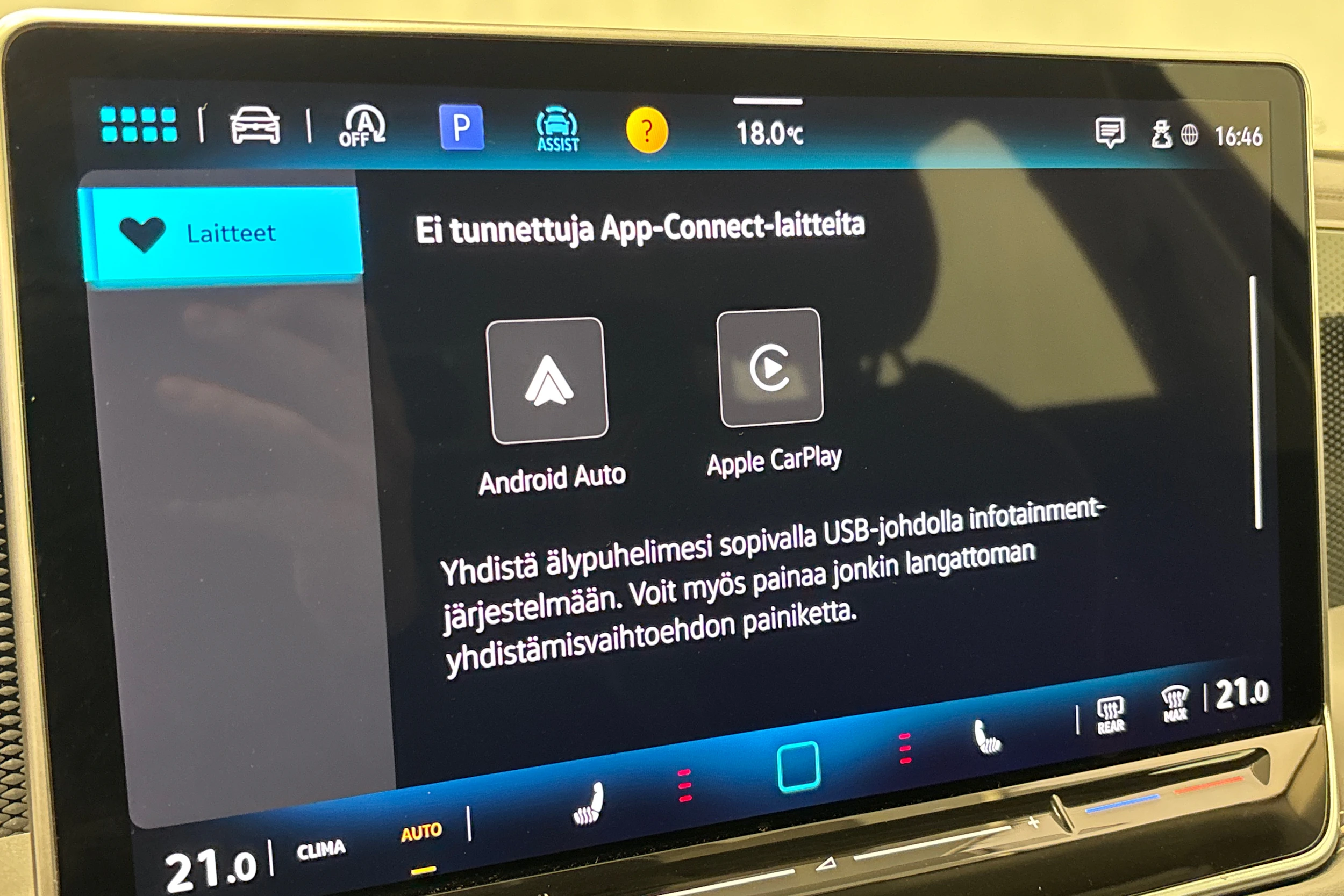sininen Volkswagen Passat 2024 kuva 24.