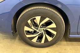 sininen Volkswagen Passat 2024 kuva 32.