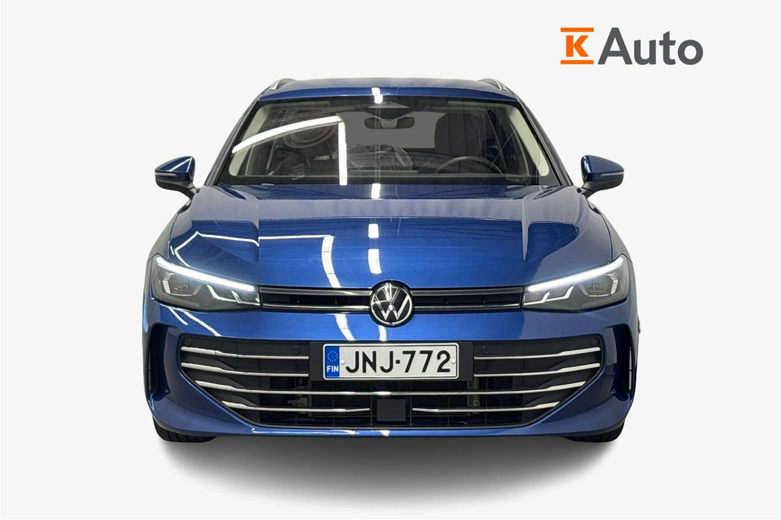 sininen Volkswagen Passat 2024 kuva 5.