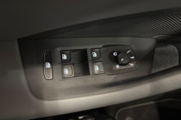 sininen Volkswagen Passat 2024 kuva 18.