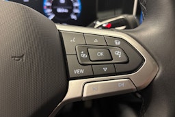 sininen Volkswagen Passat 2024 kuva 21.