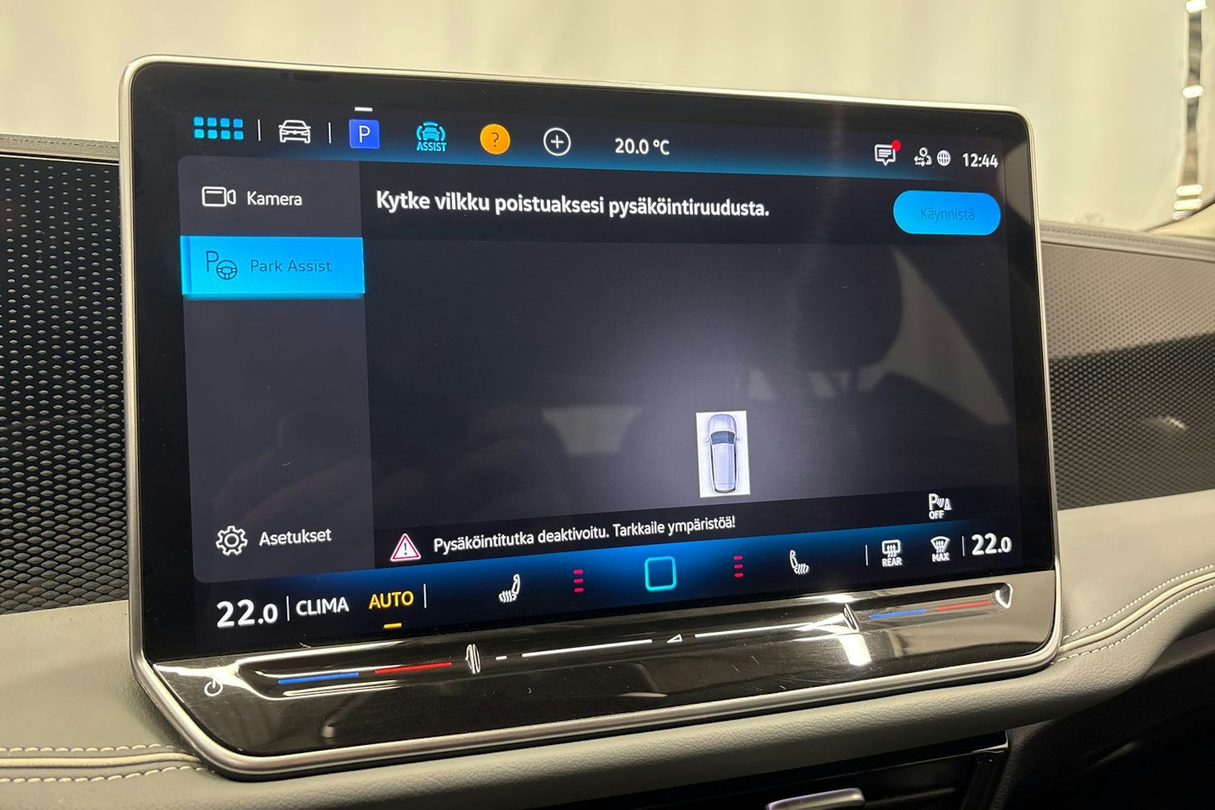 sininen Volkswagen Passat 2024 kuva 27.