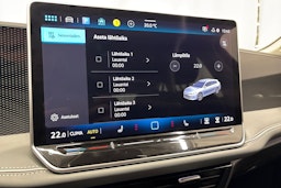 sininen Volkswagen Passat 2024 kuva 28.