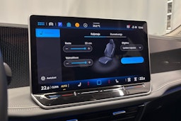sininen Volkswagen Passat 2024 kuva 30.