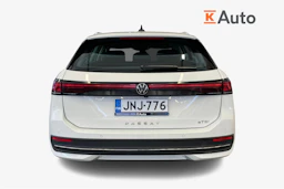 valkoinen Volkswagen Passat 2024 kuva 4.