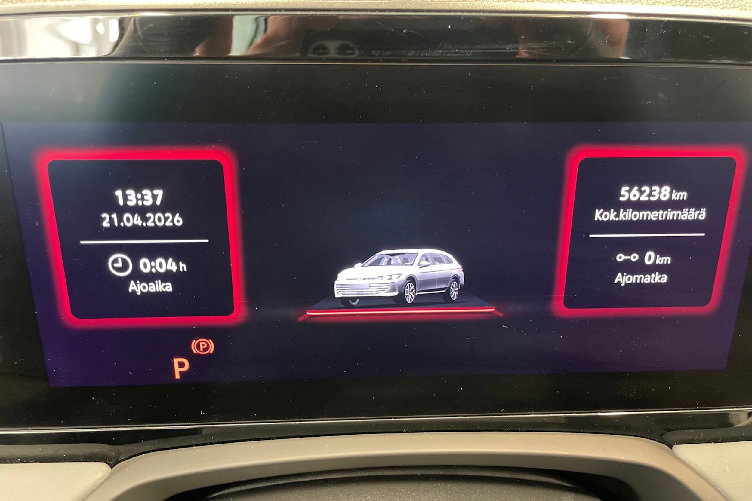 valkoinen Volkswagen Passat 2024 kuva 30.