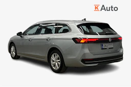 harmaa Volkswagen Passat 2024 kuva 2.