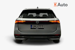 harmaa Volkswagen Passat 2024 kuva 3.