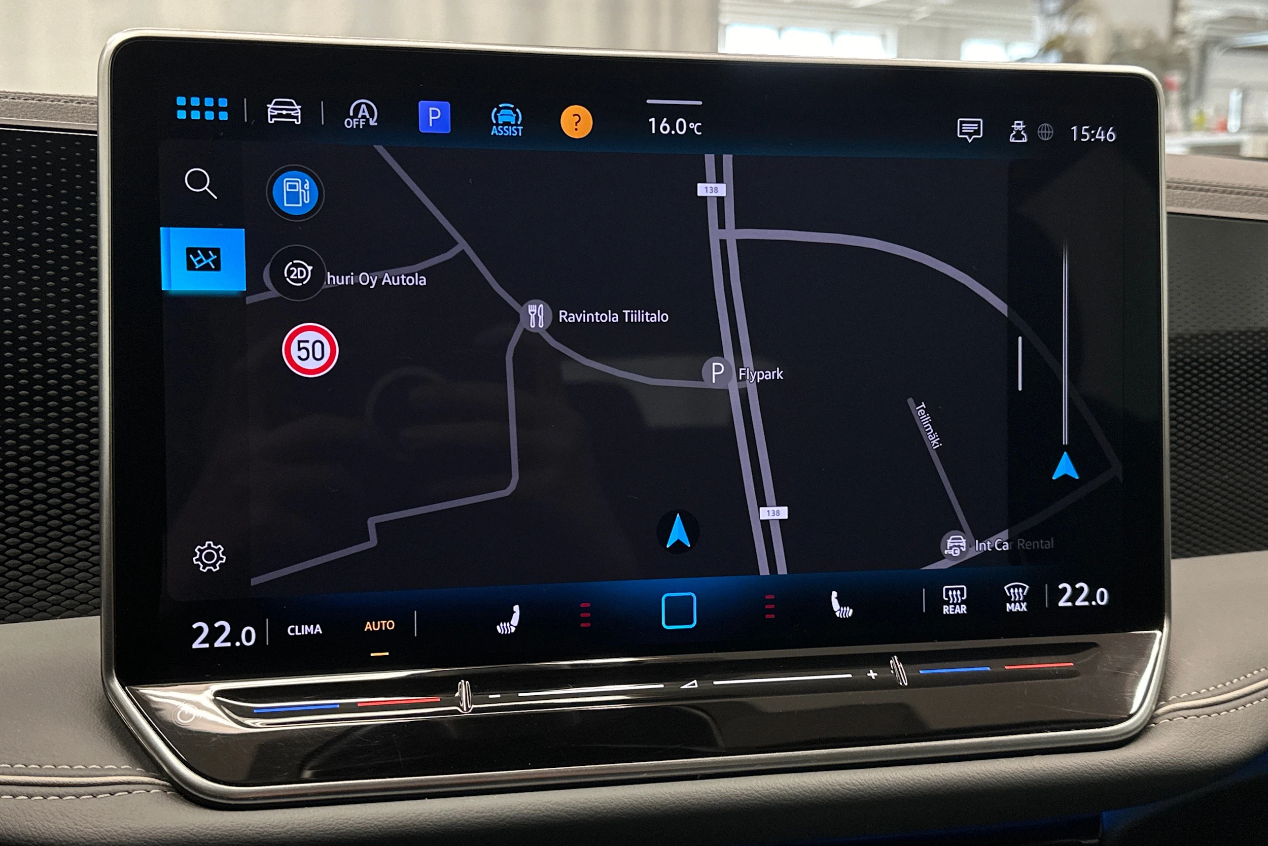 harmaa Volkswagen Passat 2024 kuva 18.