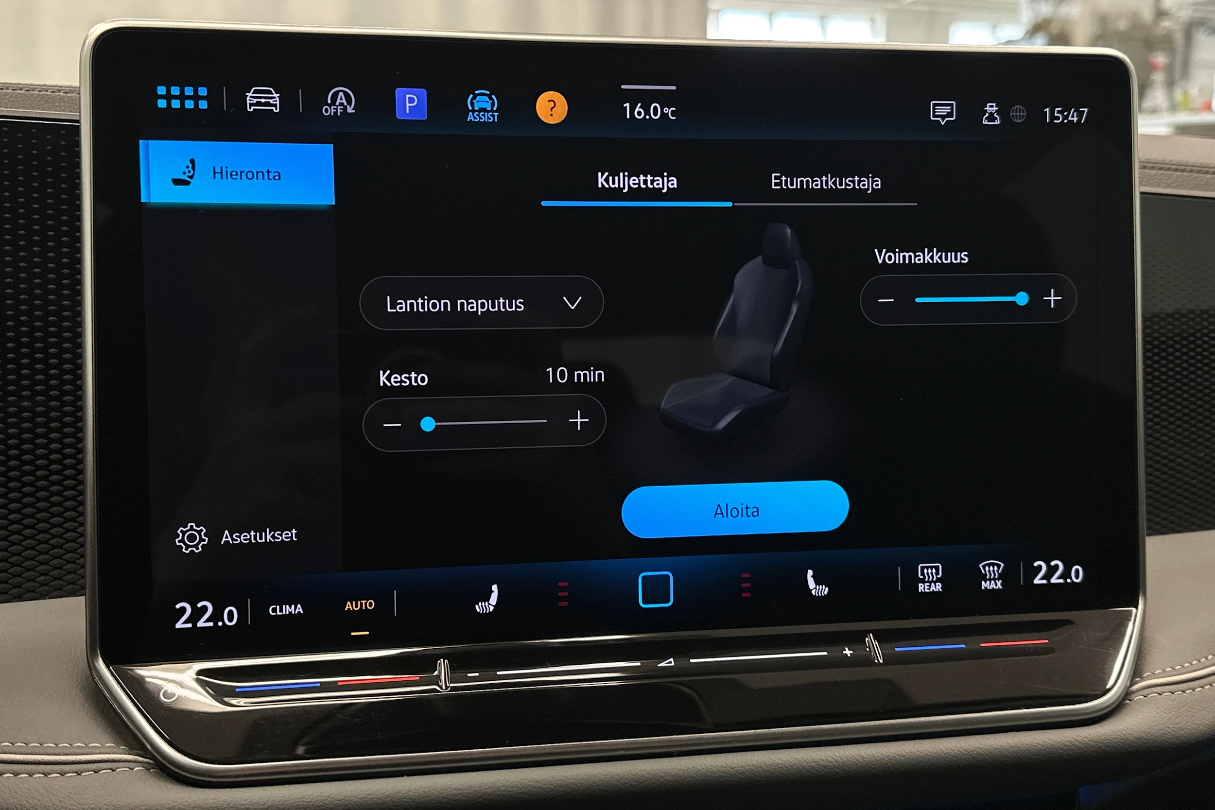 harmaa Volkswagen Passat 2024 kuva 24.