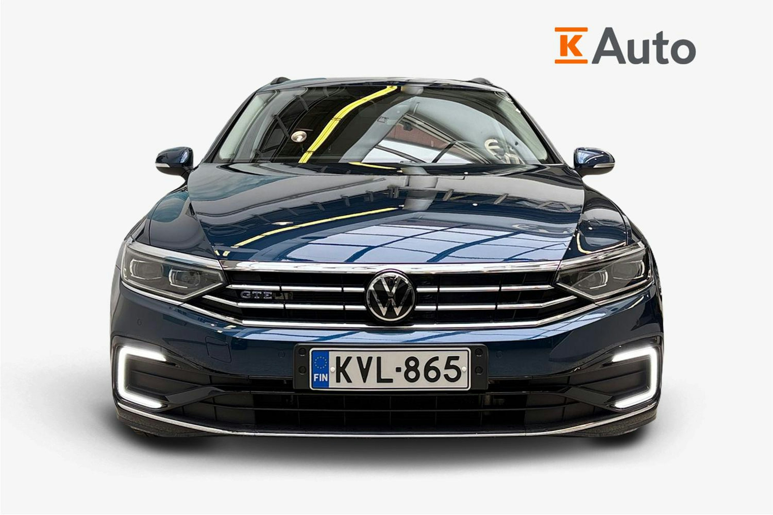sininen Volkswagen Passat 2024 kuva 5.