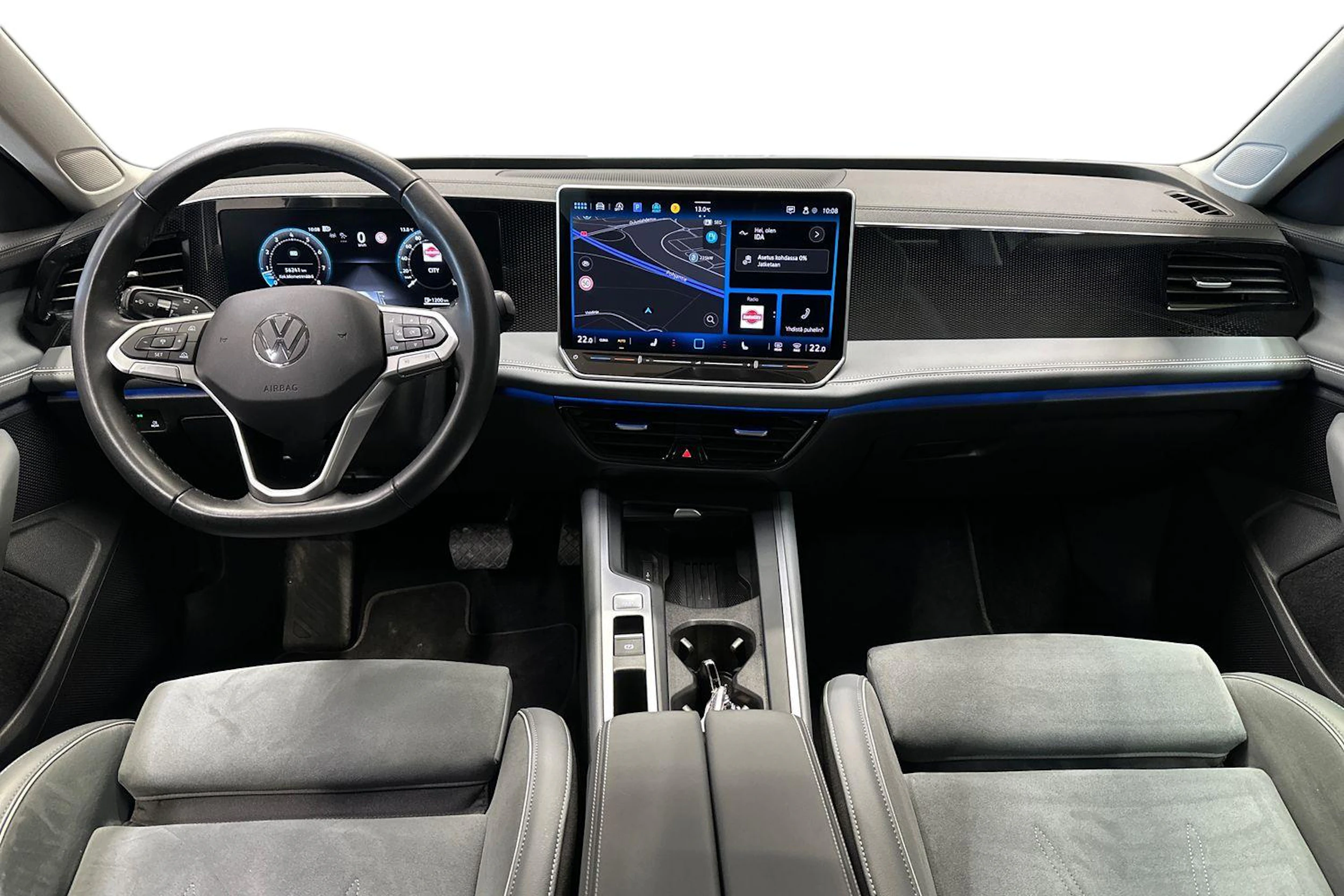 Harmaa Volkswagen Passat 2024 kuva 7.