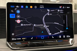 harmaa Volkswagen Passat 2024 kuva 23.