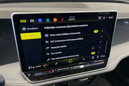 harmaa Volkswagen Passat 2024 kuva 21.