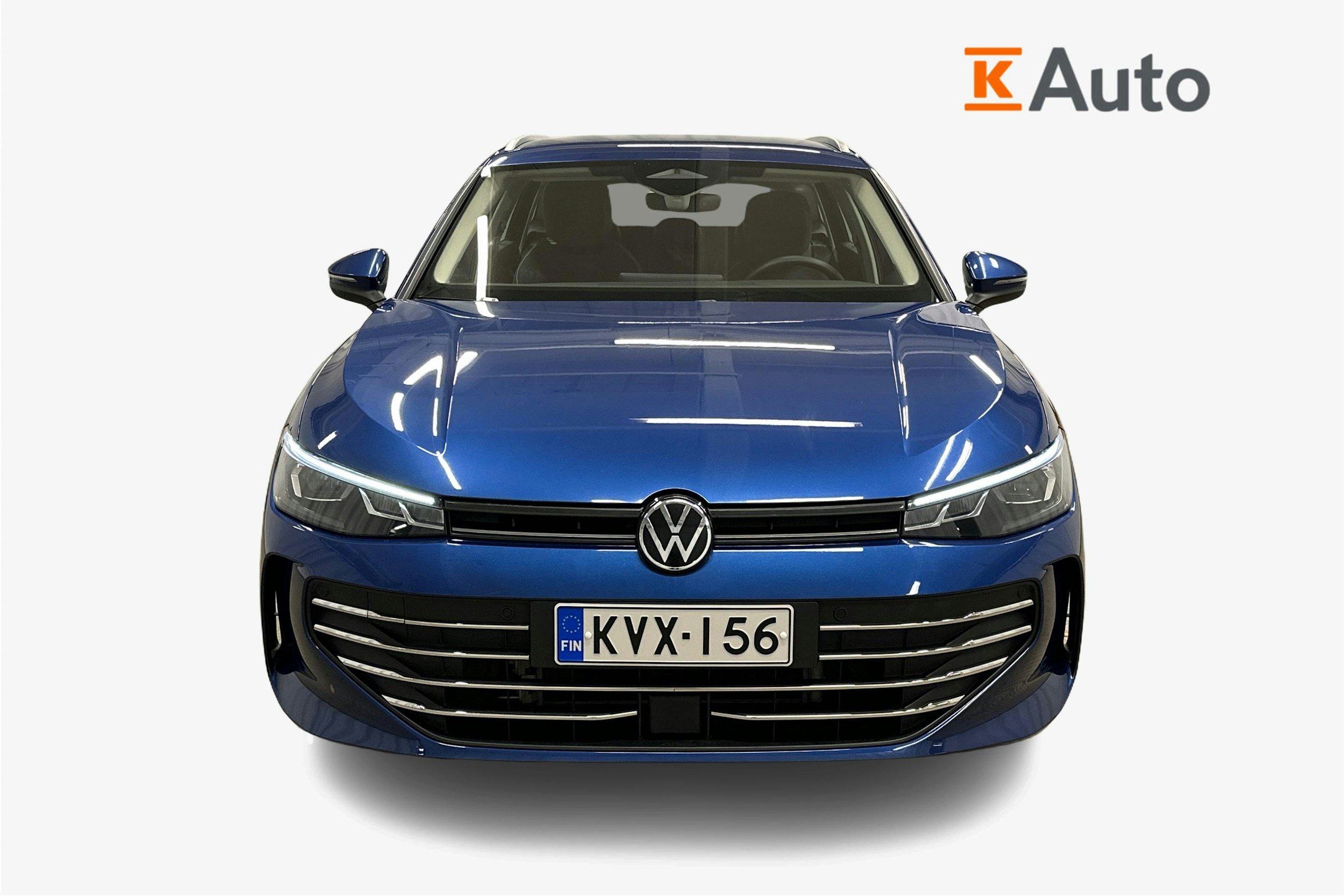 sininen Volkswagen Passat 2024 kuva 4.