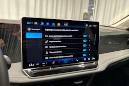 sininen Volkswagen Passat 2024 kuva 16.