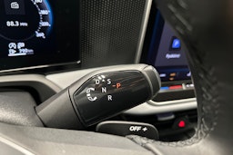 sininen Volkswagen Passat 2024 kuva 23.