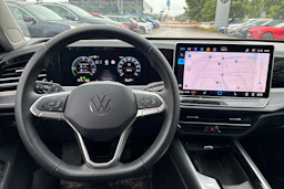 met. musta Volkswagen Passat 2024 kuva 5.