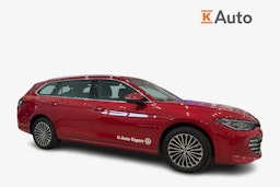 punainen Volkswagen Passat 2024 kuva 1.