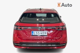 punainen Volkswagen Passat 2024 kuva 3.