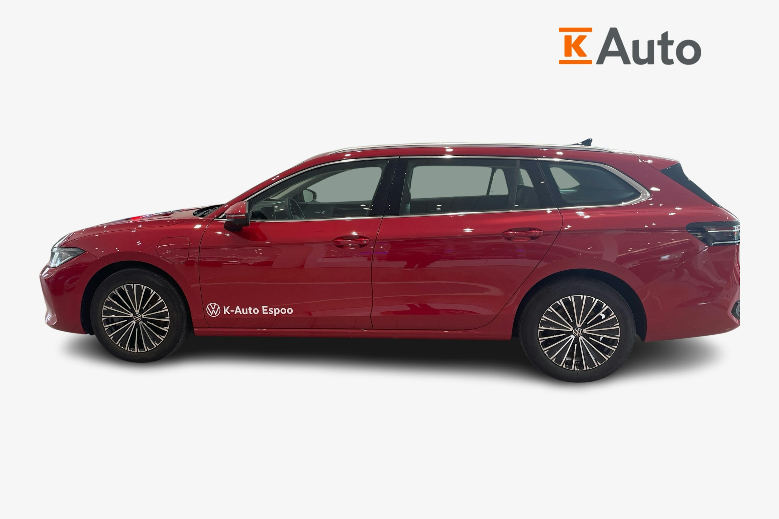 punainen Volkswagen Passat 2024 kuva 5.
