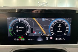 harmaa Volkswagen Passat 2024 kuva 20.