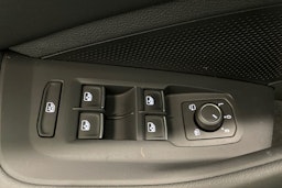 harmaa Volkswagen Passat 2024 kuva 37.