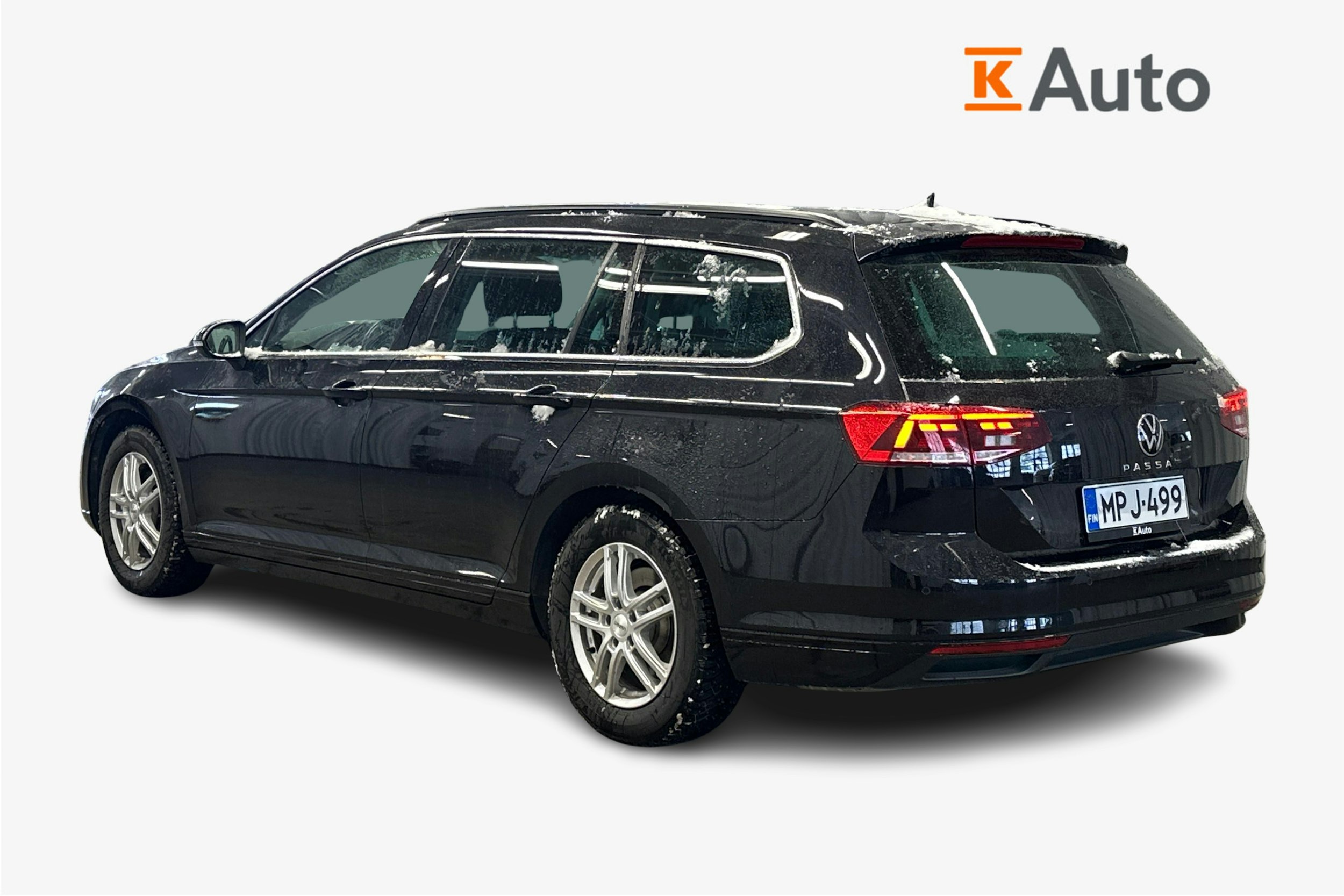 musta Volkswagen Passat 2024 kuva 2.