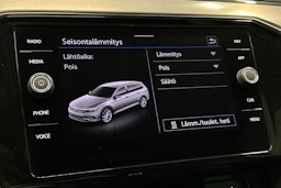 valkoinen Volkswagen Passat 2024 kuva 26.