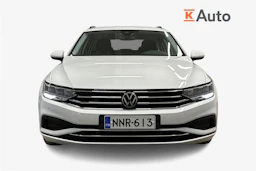 valkoinen Volkswagen Passat 2024 kuva 4.