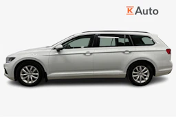valkoinen Volkswagen Passat 2024 kuva 5.