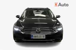 musta Volkswagen Passat 2024 kuva 4.
