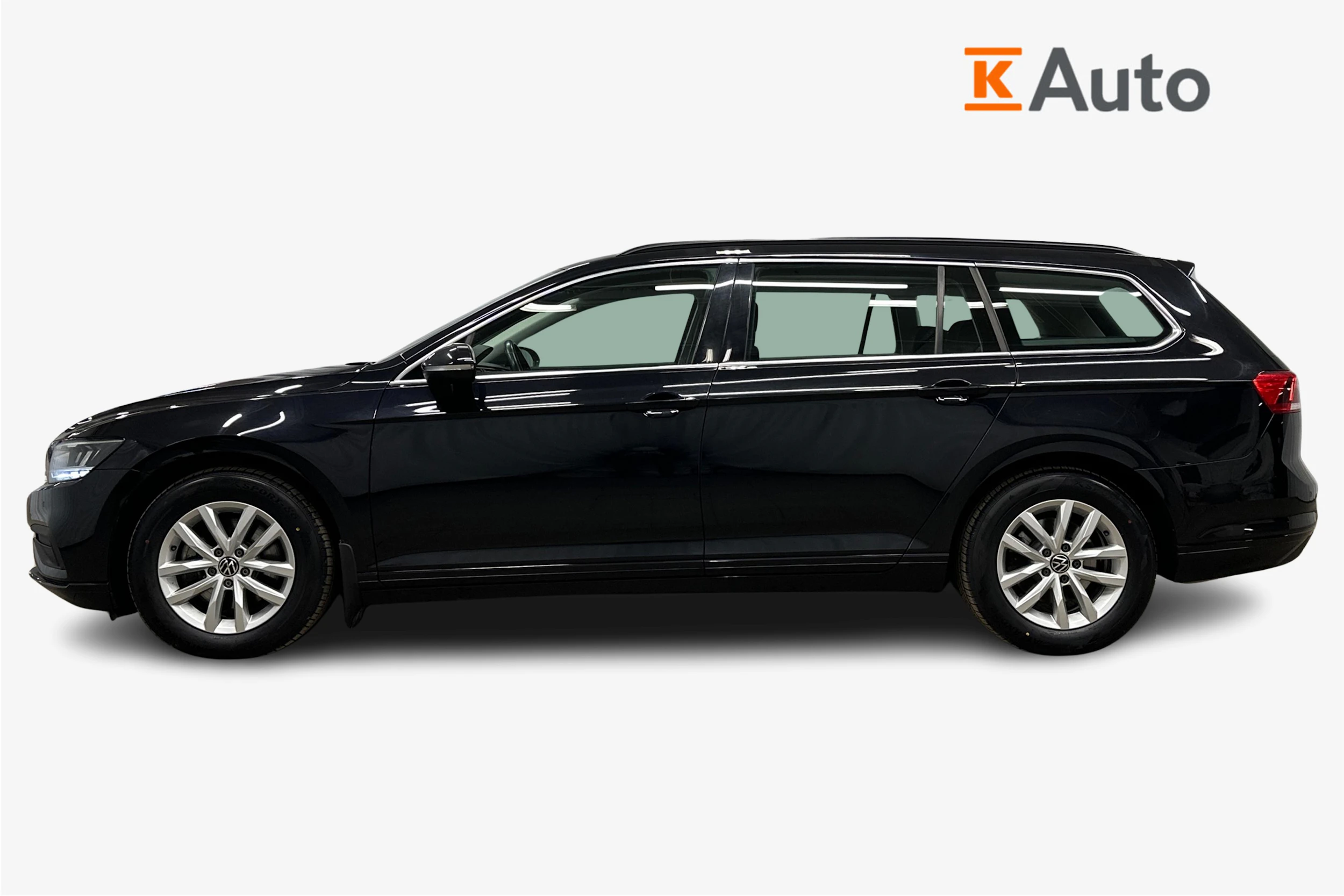 musta Volkswagen Passat 2024 kuva 5.