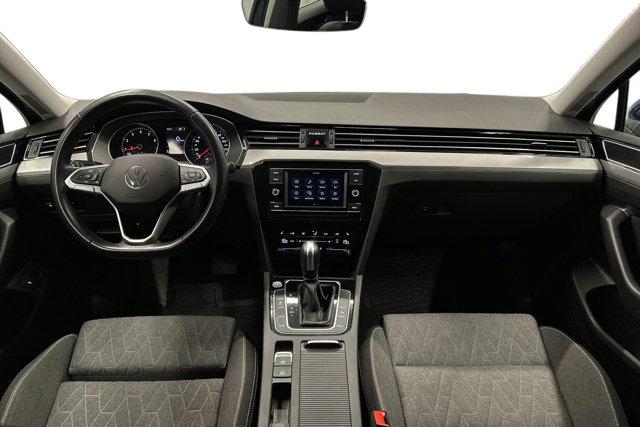 met. sininen Volkswagen Passat 2024 kuva 7.