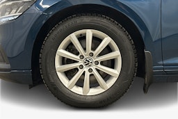 met. sininen Volkswagen Passat 2024 kuva 9.