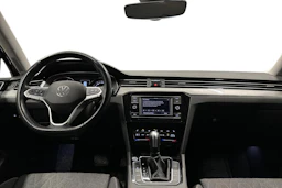 musta Volkswagen Passat 2024 kuva 7.