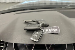 musta Volkswagen Passat 2024 kuva 21.