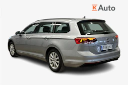 harmaa Volkswagen Passat 2024 kuva 2.