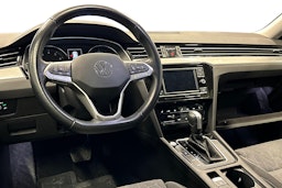 musta Volkswagen Passat 2024 kuva 3.