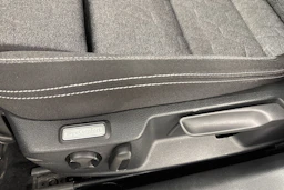 musta Volkswagen Passat 2024 kuva 22.