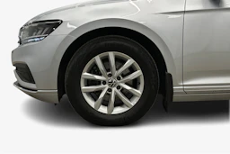 harmaa Volkswagen Passat 2024 kuva 9.