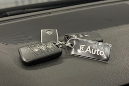 harmaa Volkswagen Passat 2024 kuva 29.