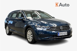 sininen Volkswagen Passat 2024 kuva 1.