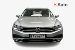 harmaa Volkswagen Passat 2024 kuva 5.