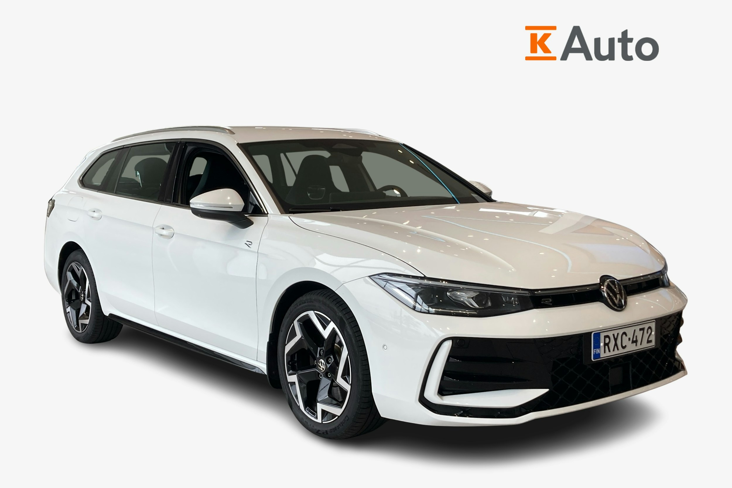 valkoinen Volkswagen Passat 2024 kuva 1.
