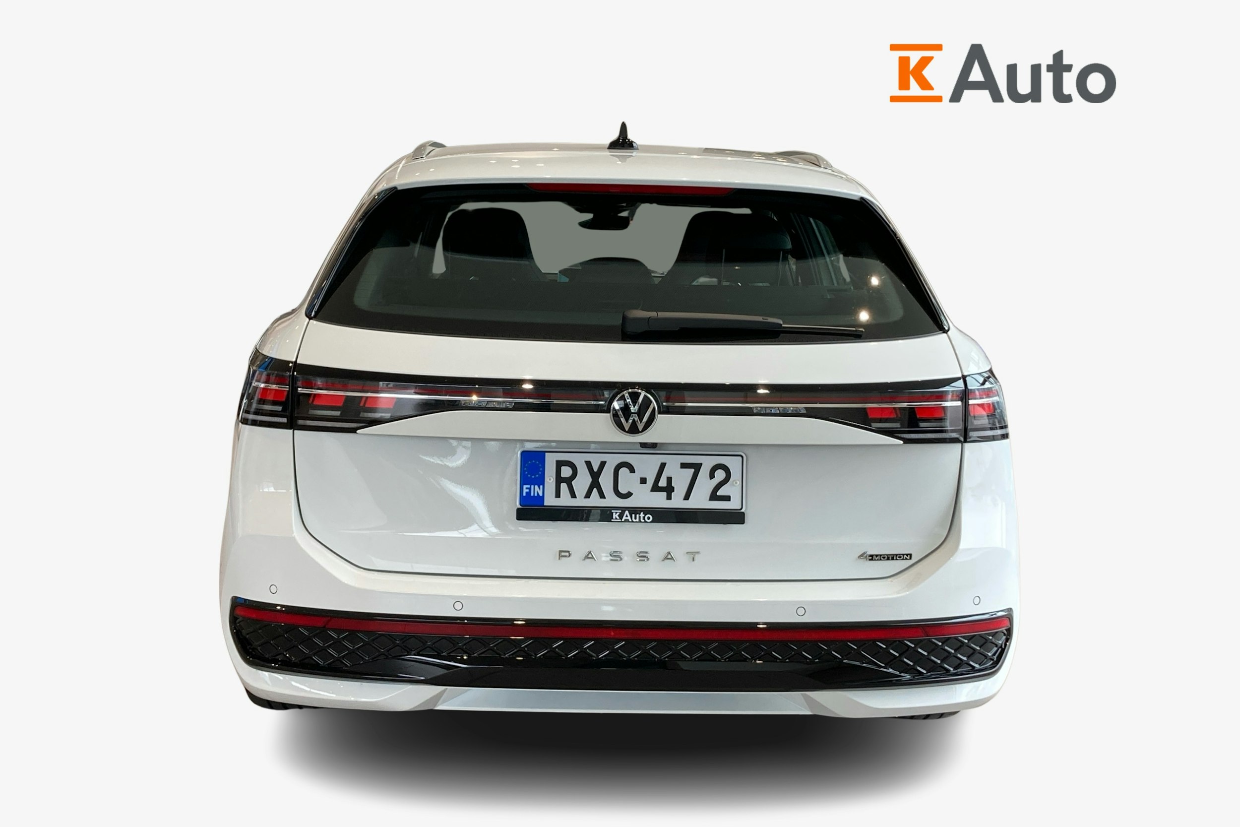 valkoinen Volkswagen Passat 2024 kuva 3.