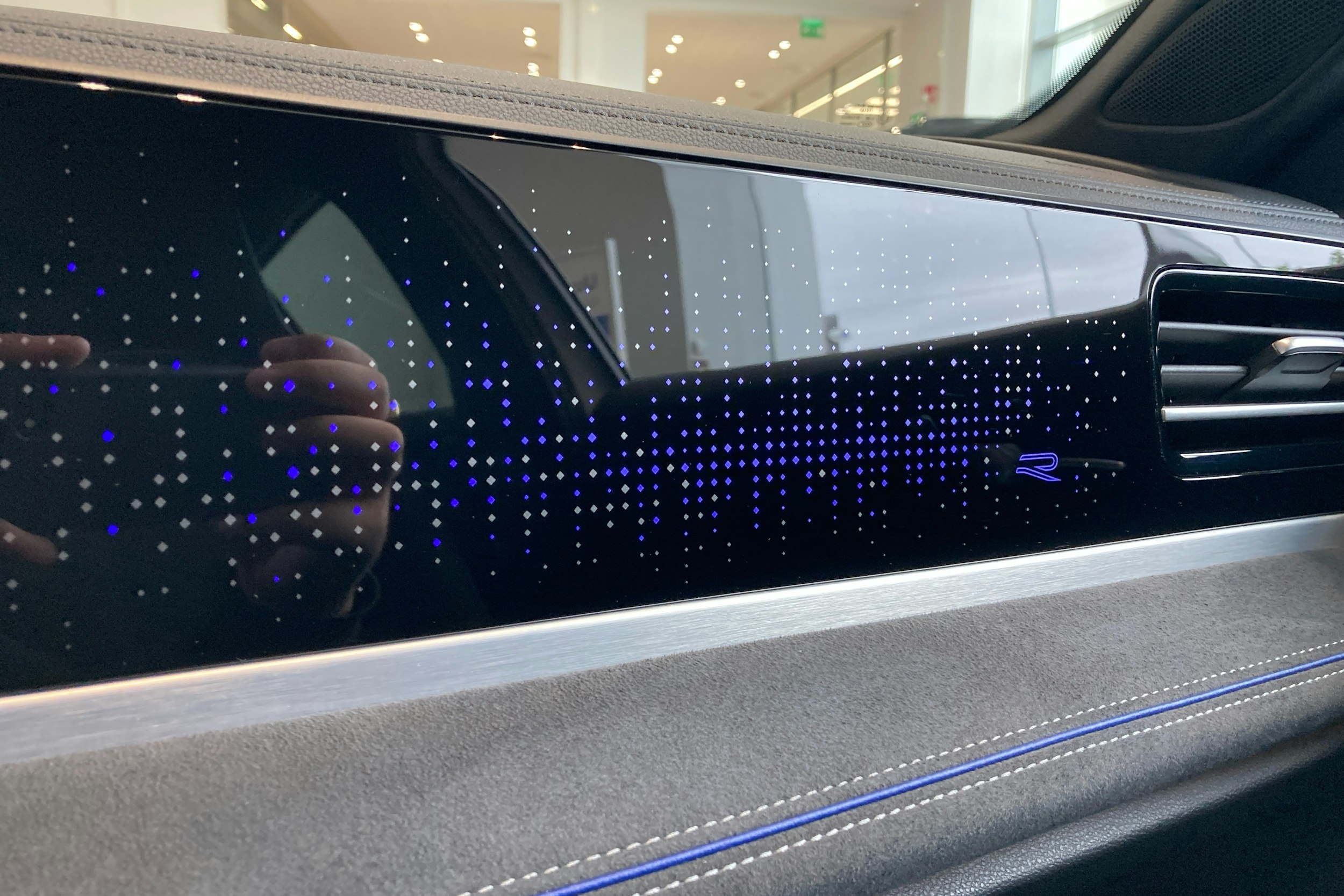valkoinen Volkswagen Passat 2024 kuva 19.
